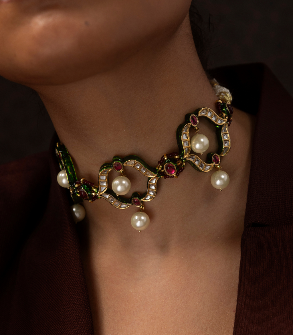 HAMSIKA RED KUNDAN CHOKER SET