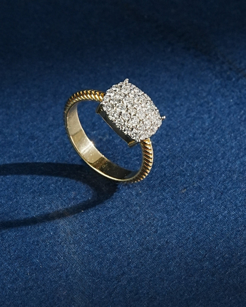 Sirene Diamond Ring