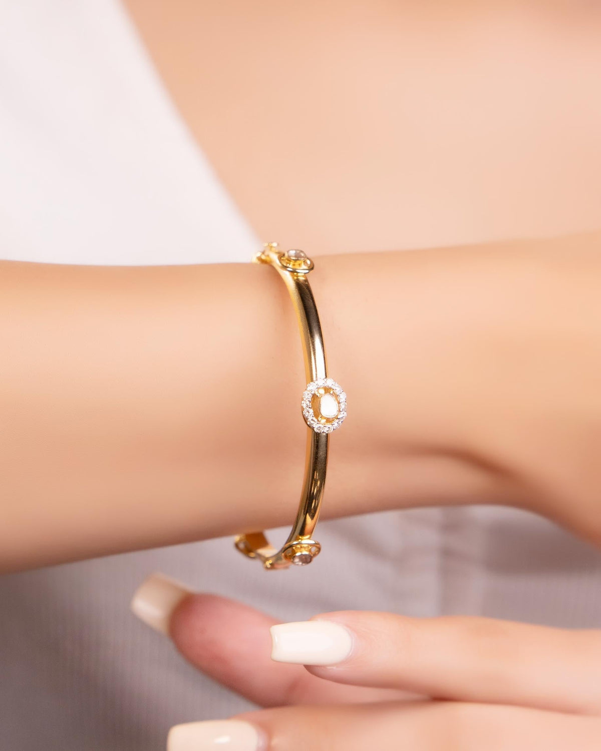 Arhita Polki And Diamond Bangle