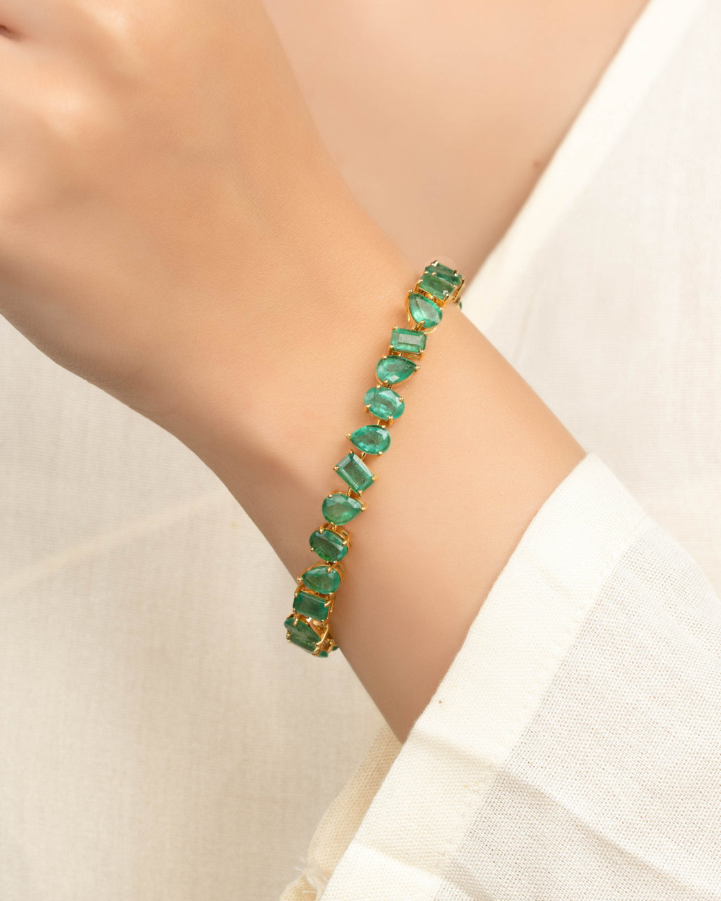 Sapna Emerald Loose Bracelet