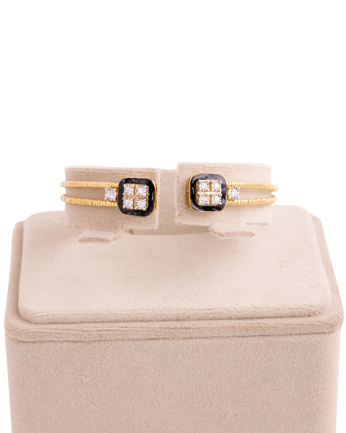 Averie Diamond Bangle