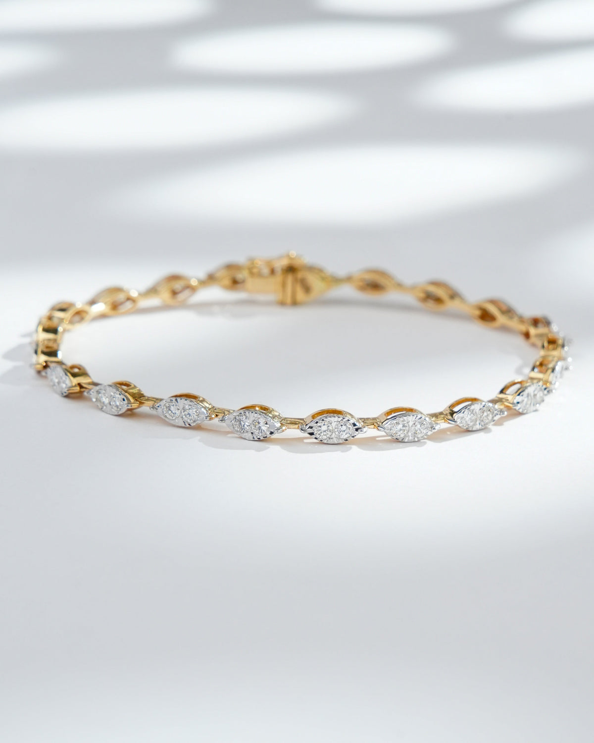 Zoha Diamond Loose Bracelet