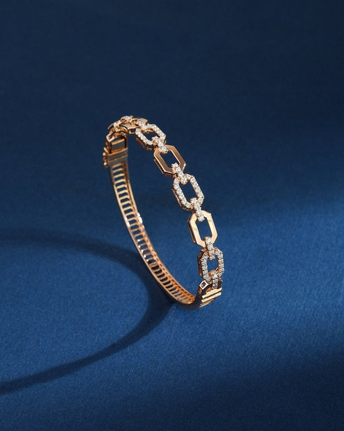 Rajdulari Diamond Bangle