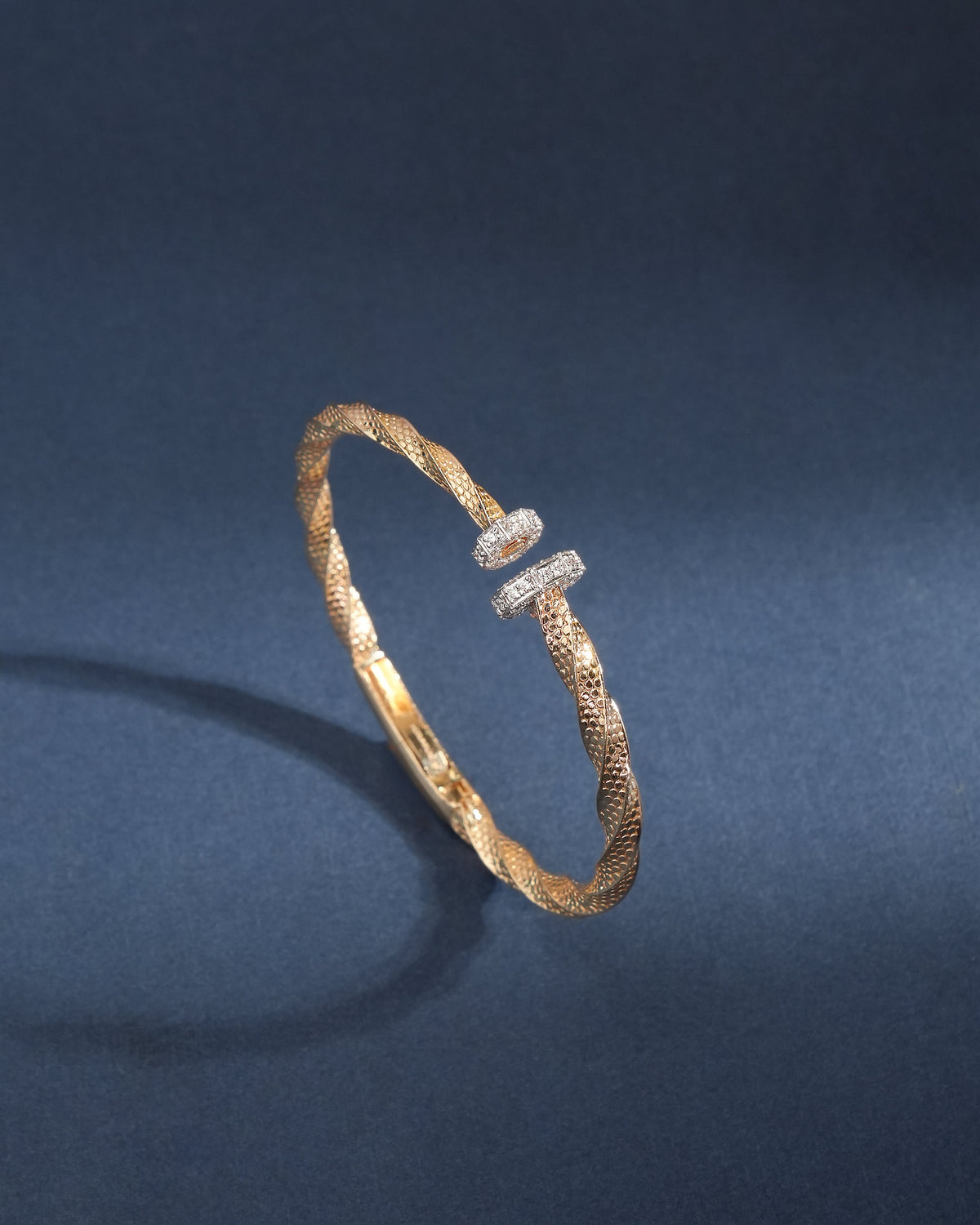 Urmi Diamond Bangle
