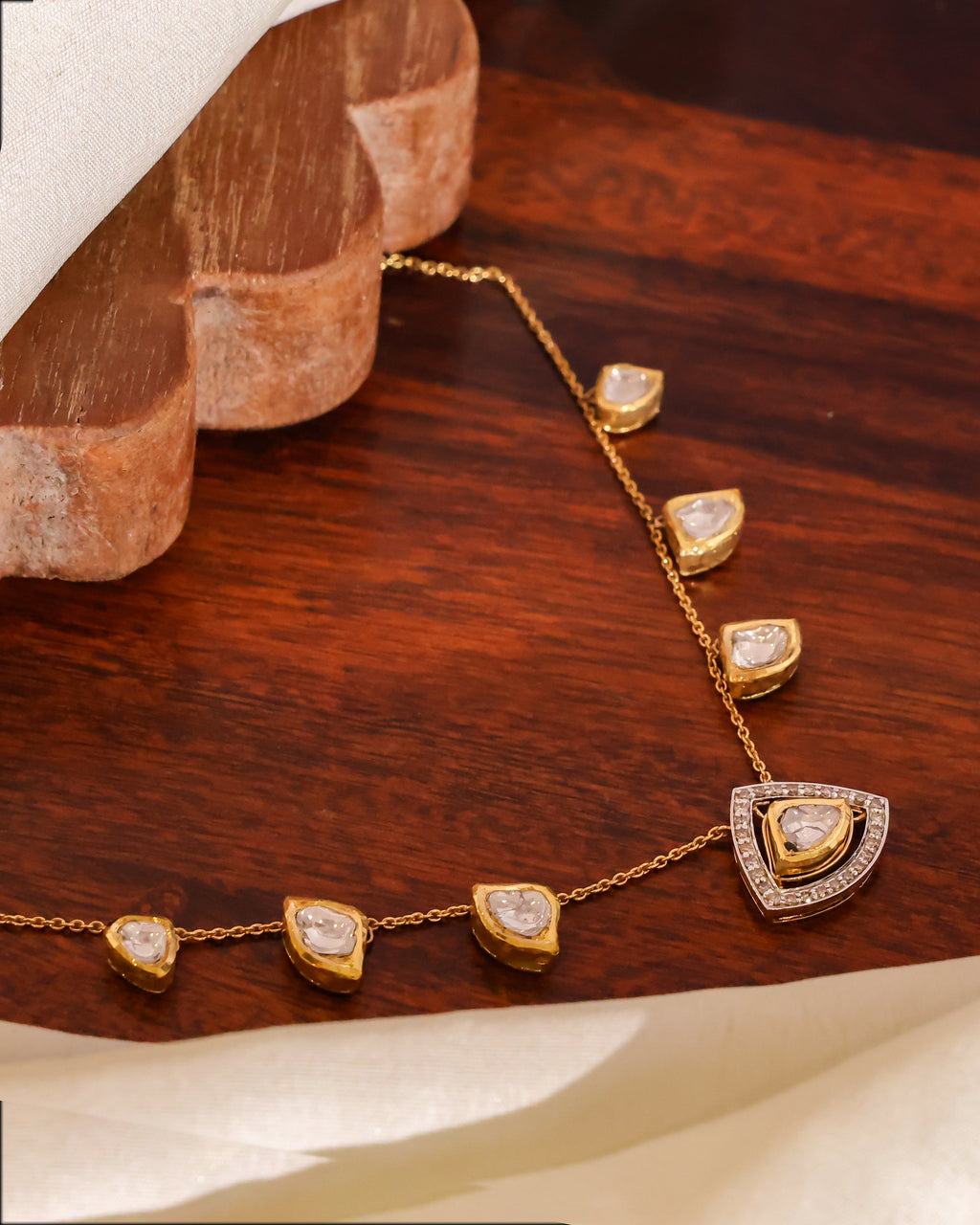 Nisha Polki And Diamond Pendant