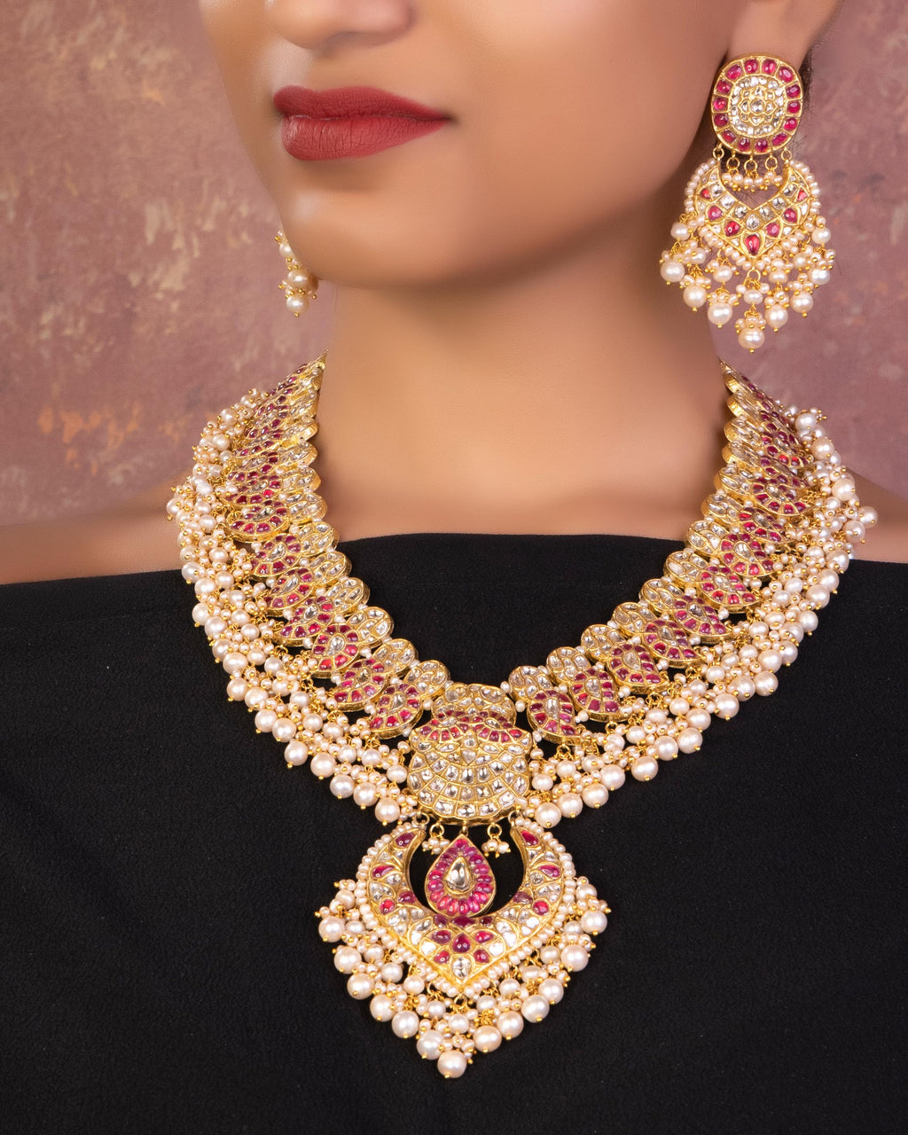 Anshika Polki Chandbalis