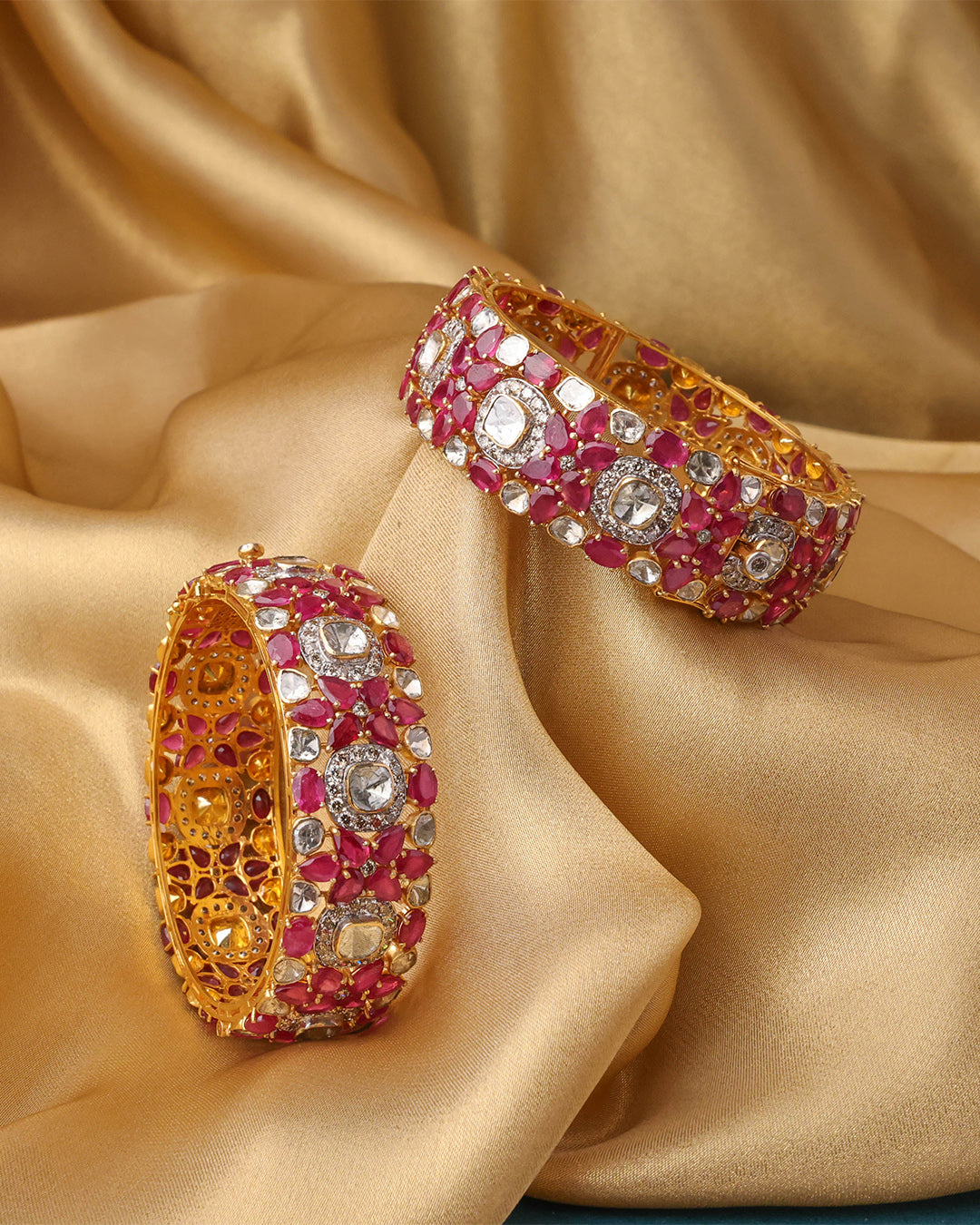 Akshi Polki And Diamond Bangle