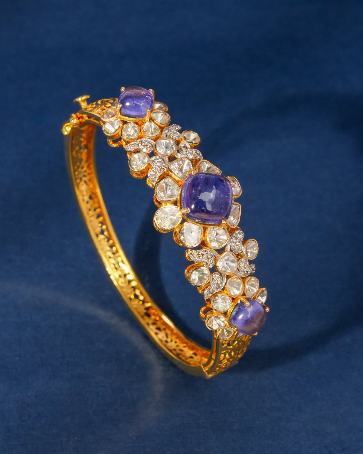 Dahlia Polki And Diamond Bangle
