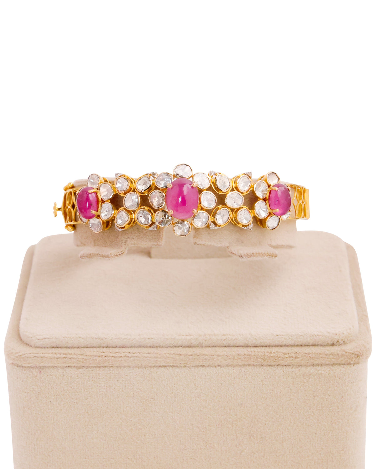Lyric Polki  And Diamond Bangle