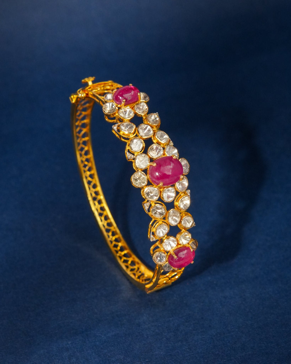 Lyric Polki  And Diamond Bangle