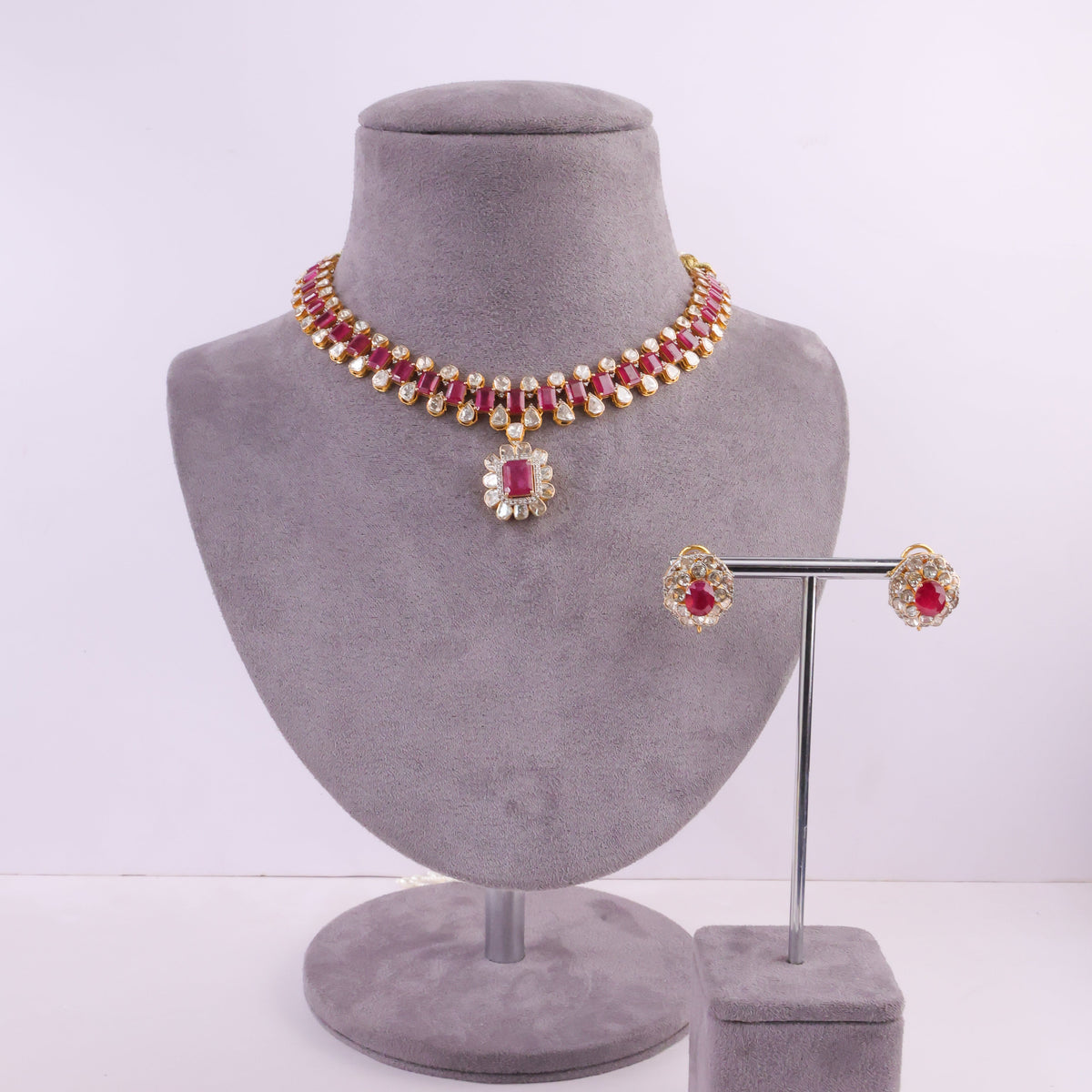 Veena Necklace And Pravina Tops Polki And Diamond Set