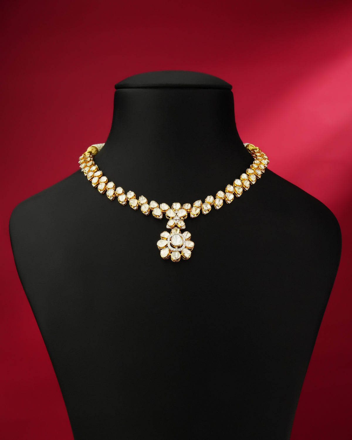 Niharika Polki And Diamond Necklace