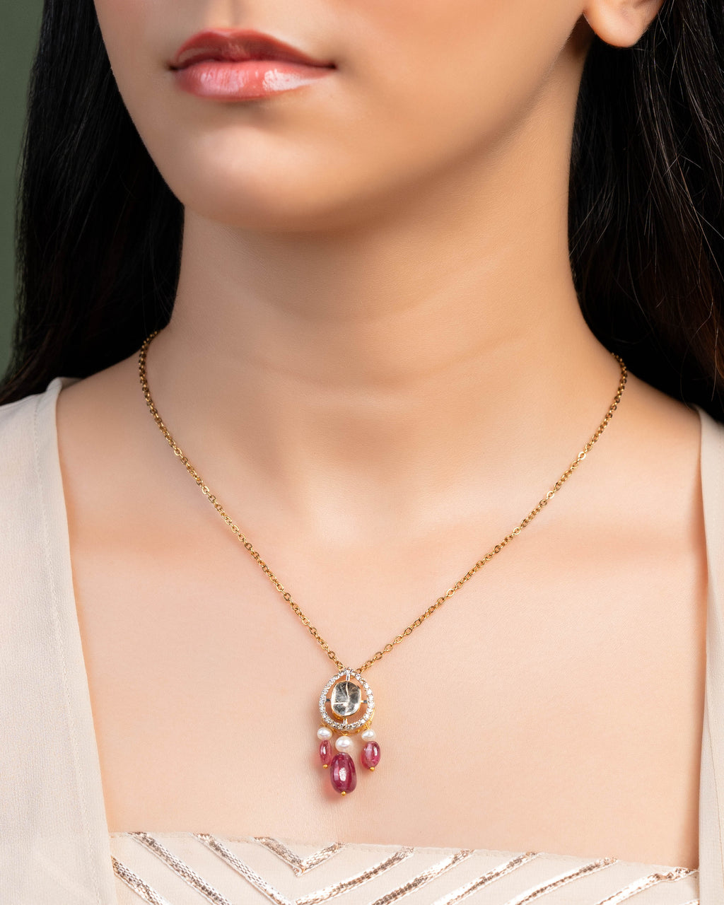 Tanvi Polki And Diamond Pendant