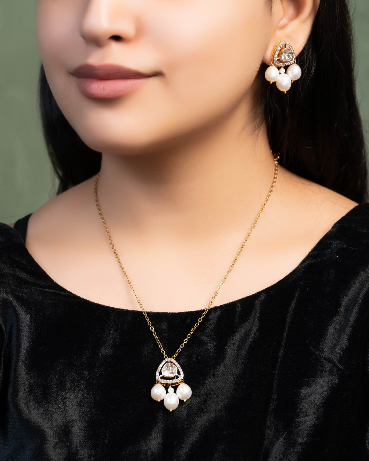Kelly Pendant And Eqra Tops Polki And Diamond Set
