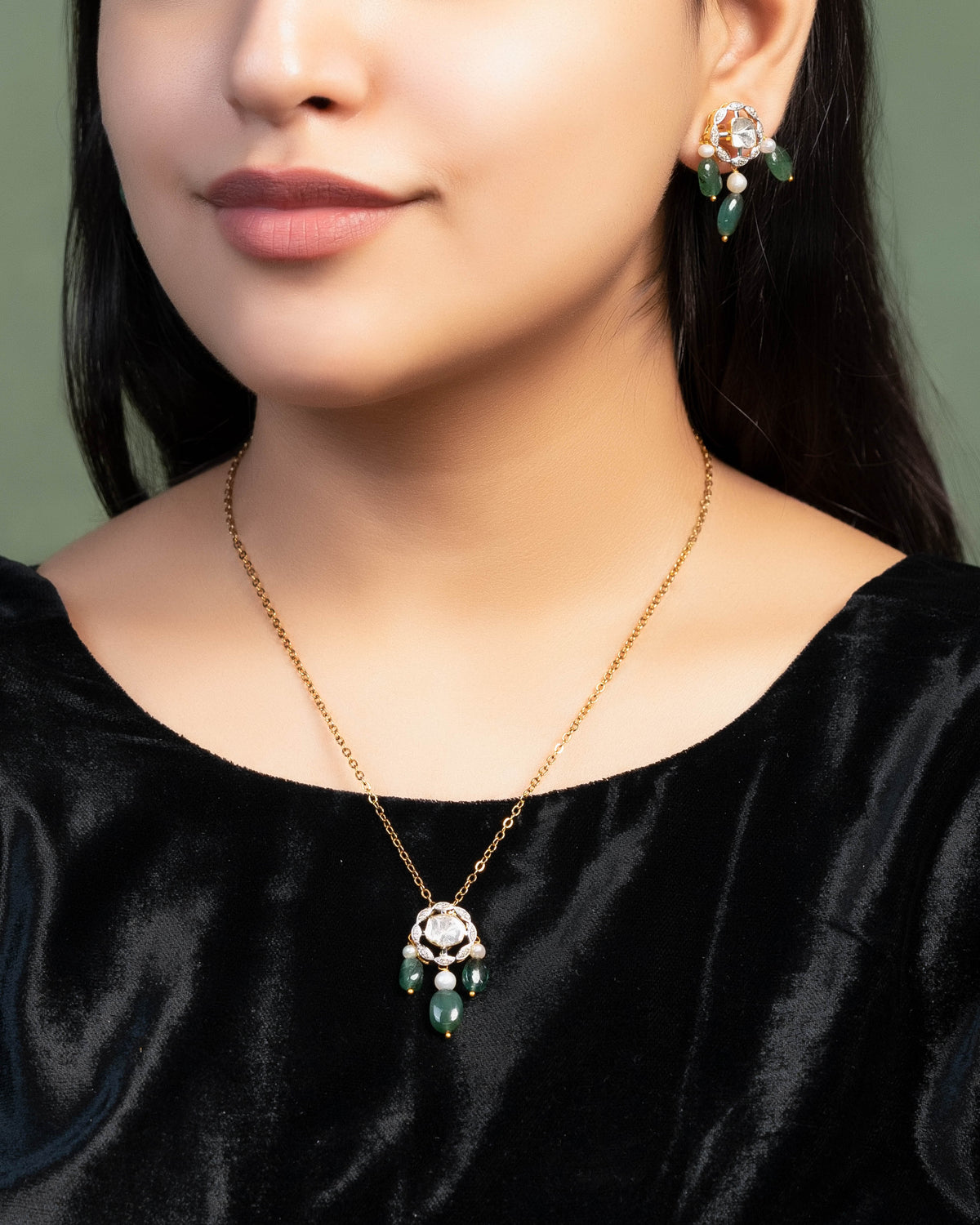 Sayani Pendant And Vamika Tops Polki And Diamond Set