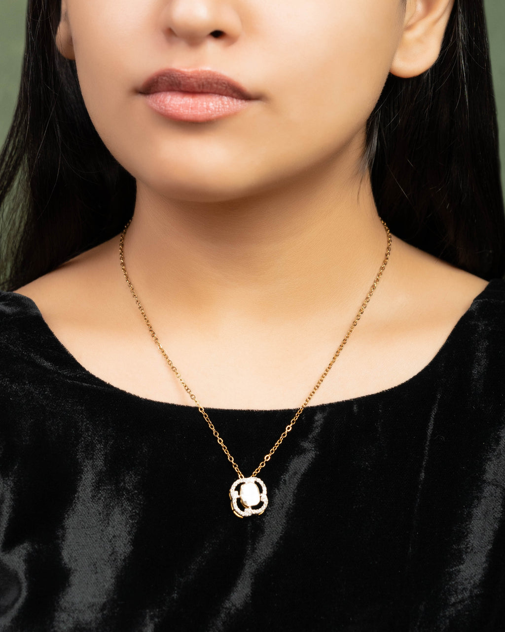 Arifa Pendant And Aarya Tops Polki And Diamond Set