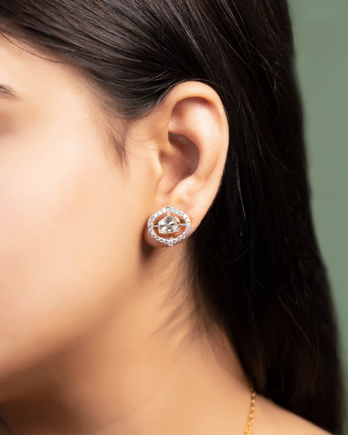 Tanushree Pendant And Bhagyashri Tops Polki And Diamond Set