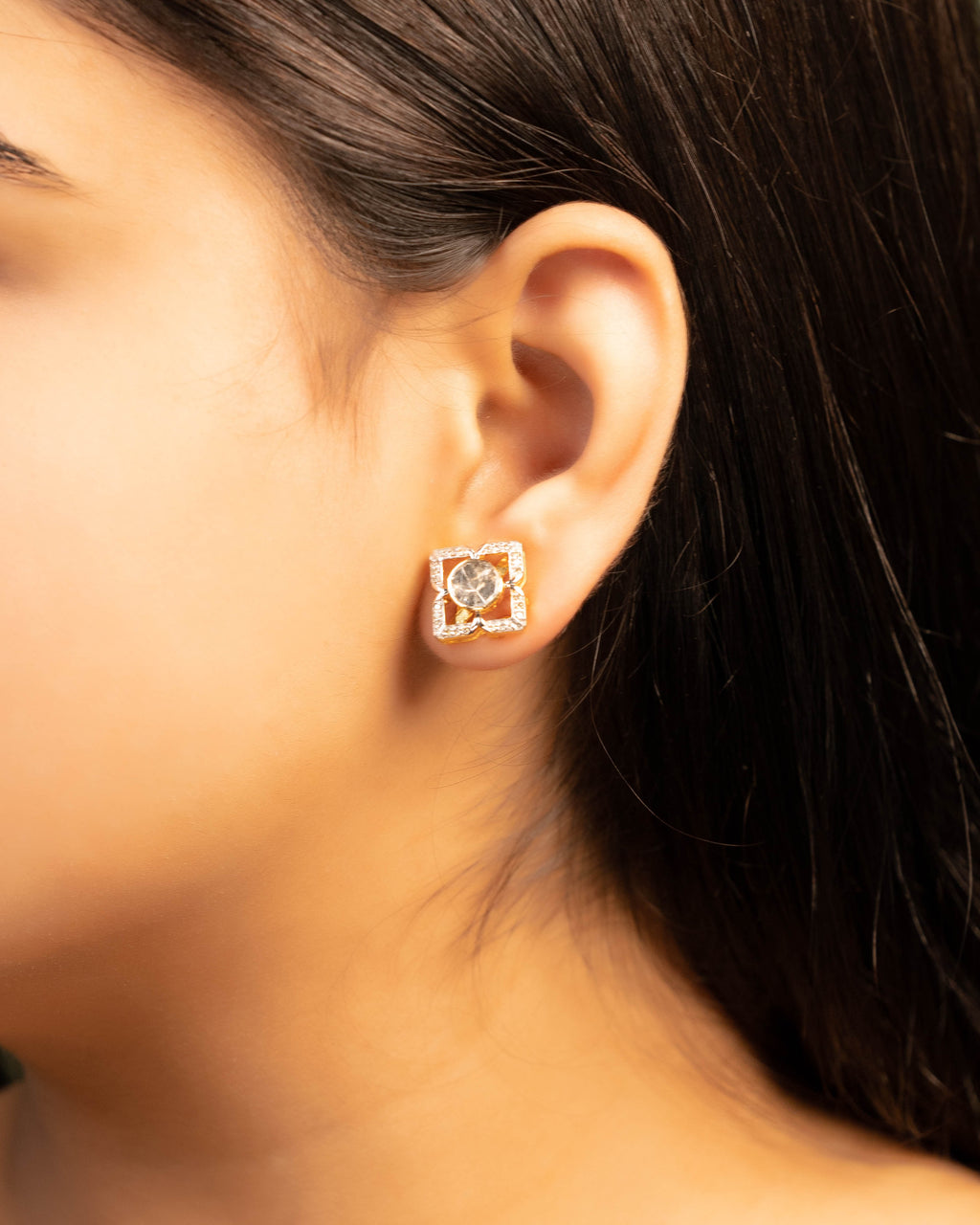 Ishani Pendant And Bhavika Tops Polki And Diamond Set