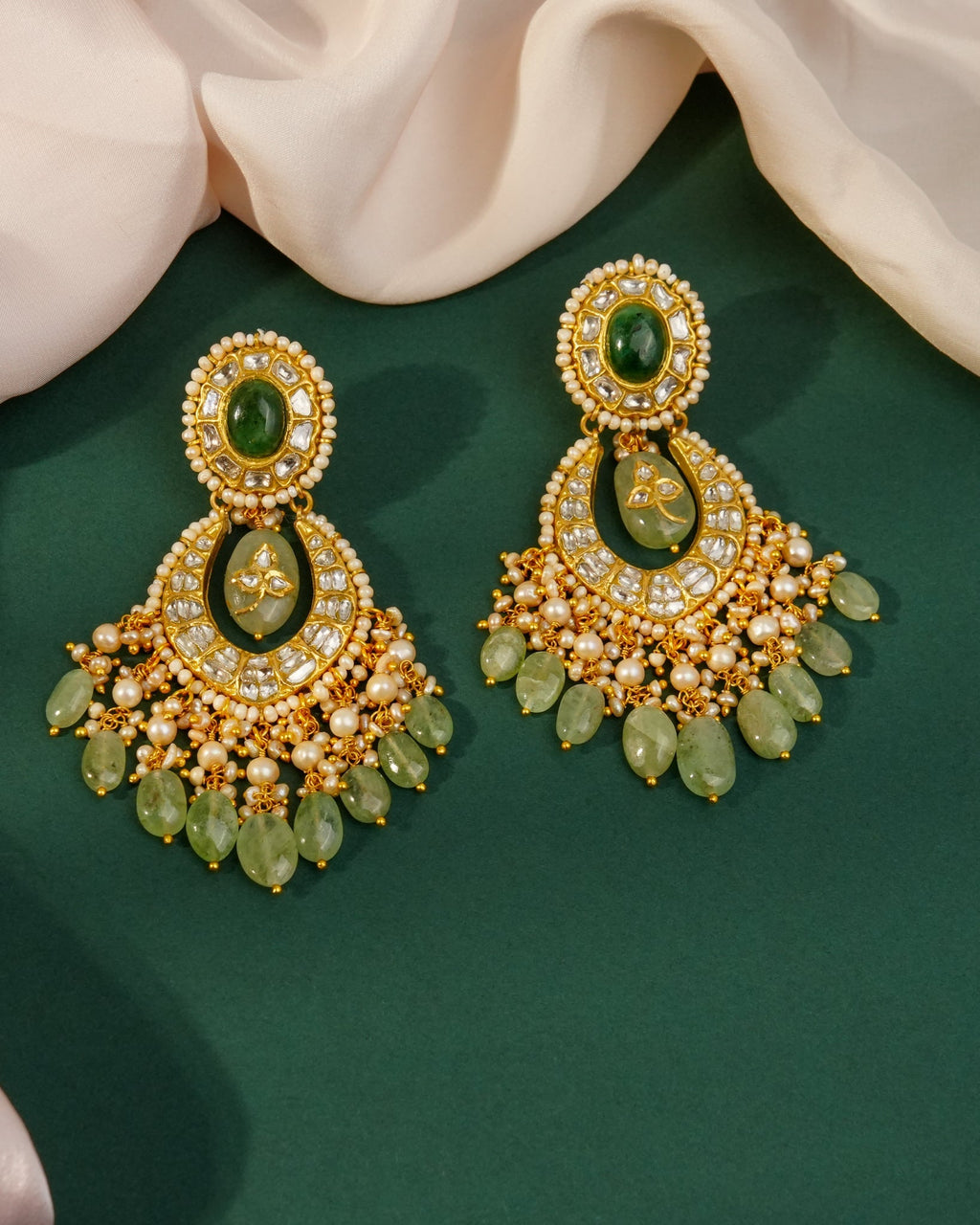 Scarlett Necklace And Amelia Chandbalis Polki Set