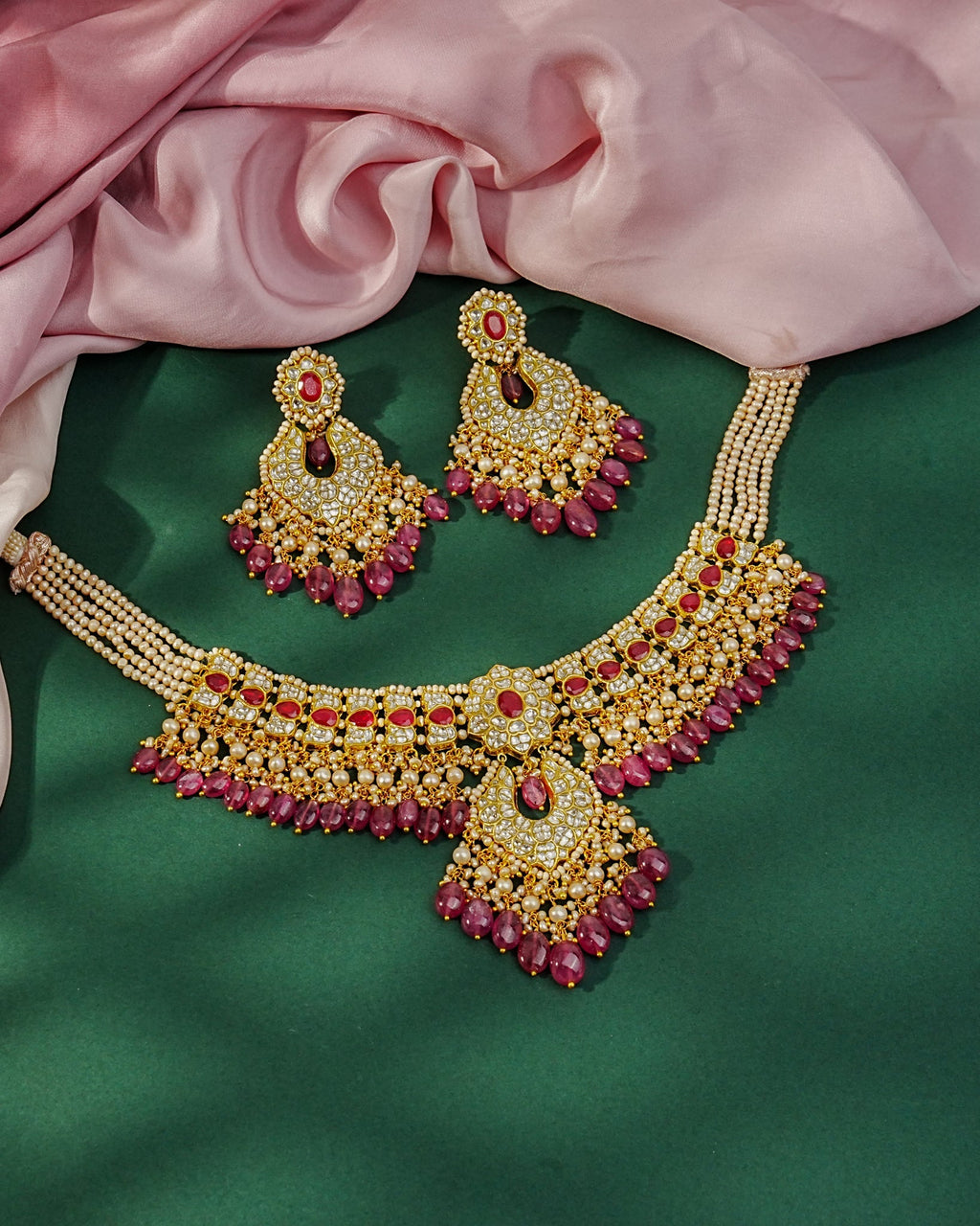 Mia Polki Necklace