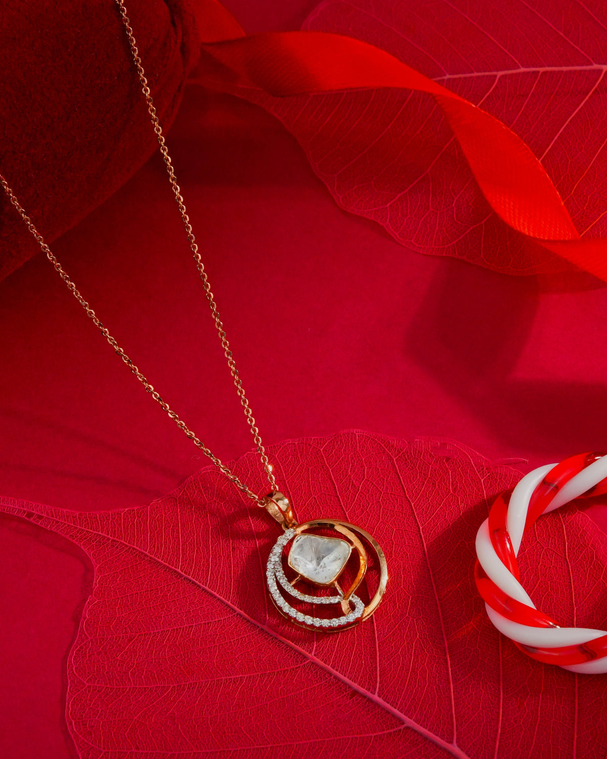 Shruti Polki And Diamond Pendant